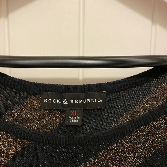 Shimmery Sweater - Picture 4 of 4